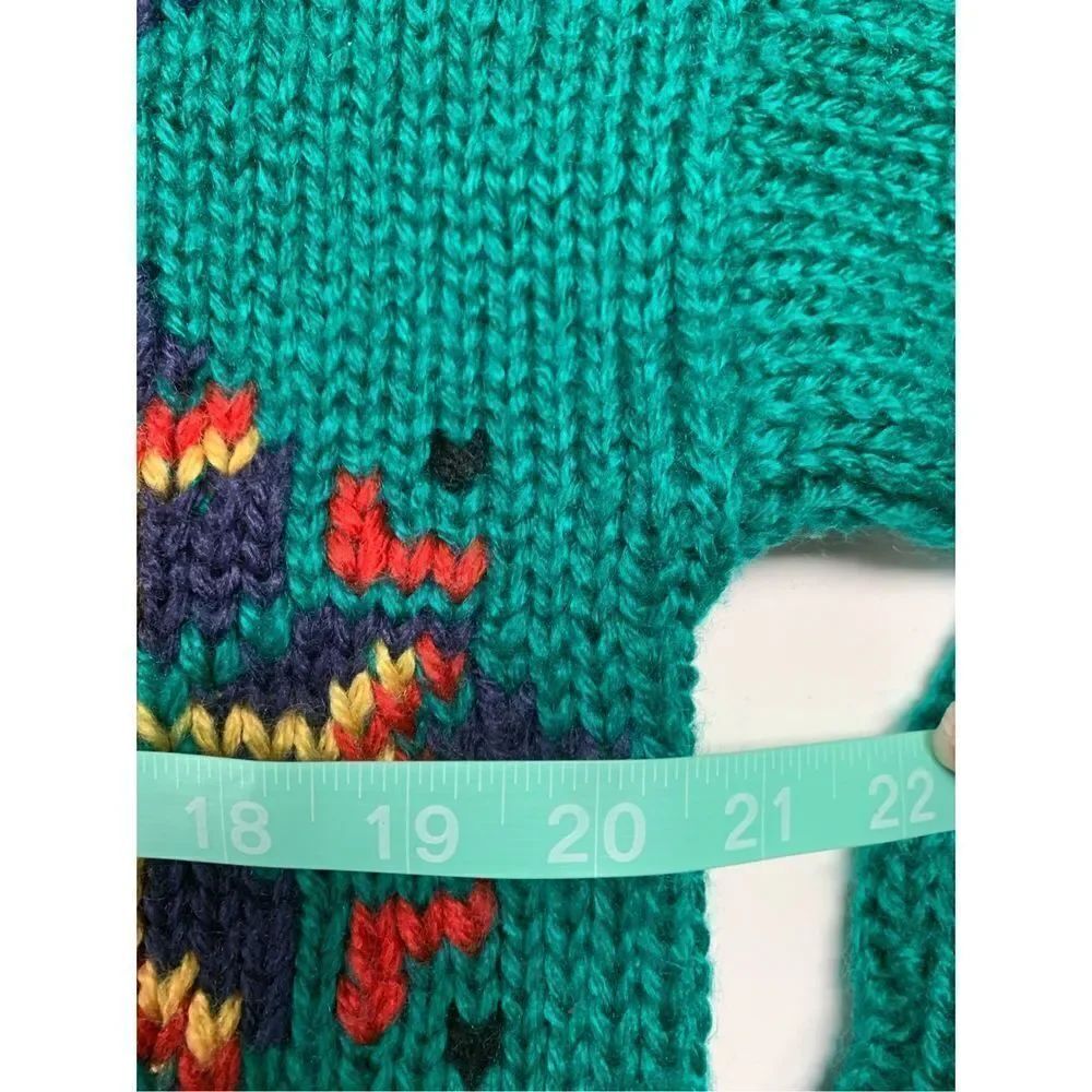 Vintage Snowflake Patterned Knit Sweater - Picture 7 of 8